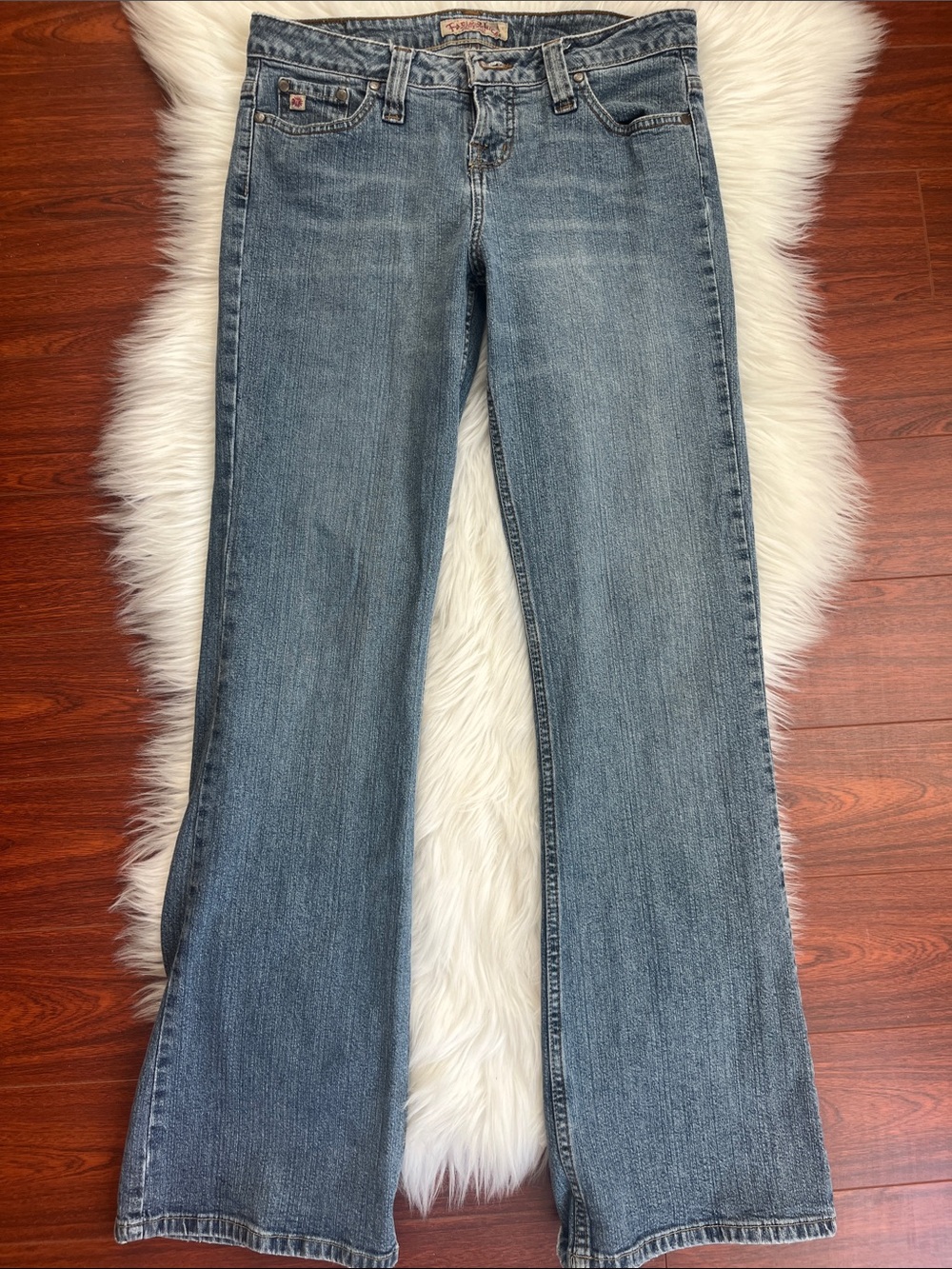 Paris blues Medium Blue Flared Jeans
